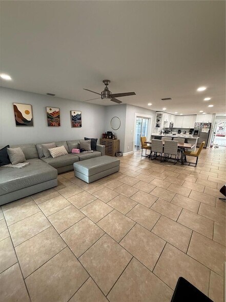 Building Photo - 4413 Ridgeline Cir