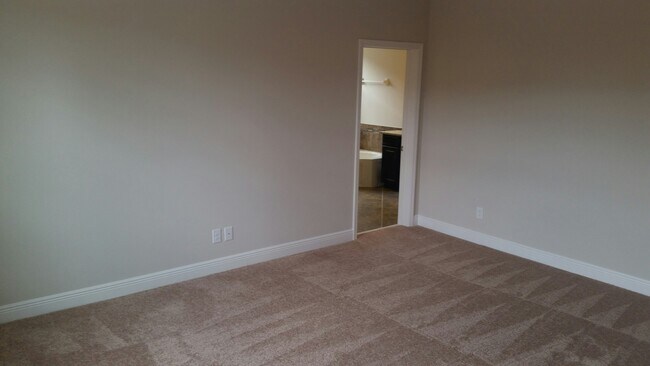 Building Photo - Avalon Reserve-1021 Vinsetta Circle Winter Garden FL 34787