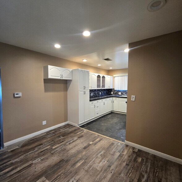 Building Photo - 13227 Raven St