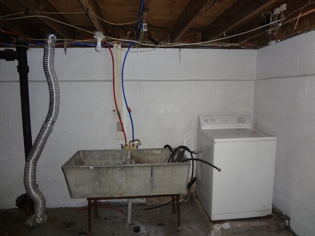 Building Photo - CALL TODAY TO RENT YOUR HOME SWEET HOME !!!