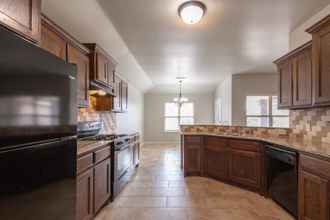 Building Photo - 14358 Redvine Rd