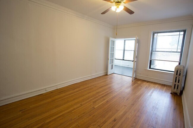 Floorplan - 5300-5308 S. Greenwood Avenue