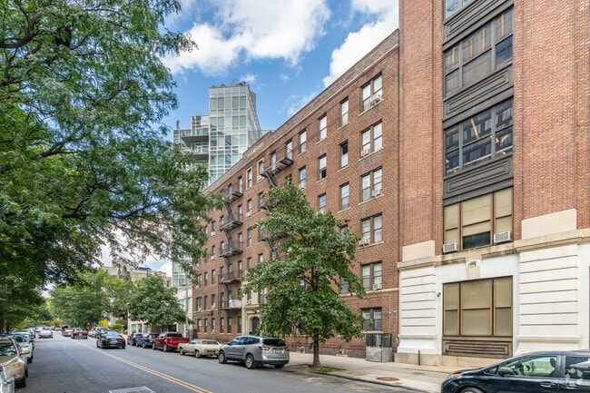 Building Photo - 537 CLINTON AVE