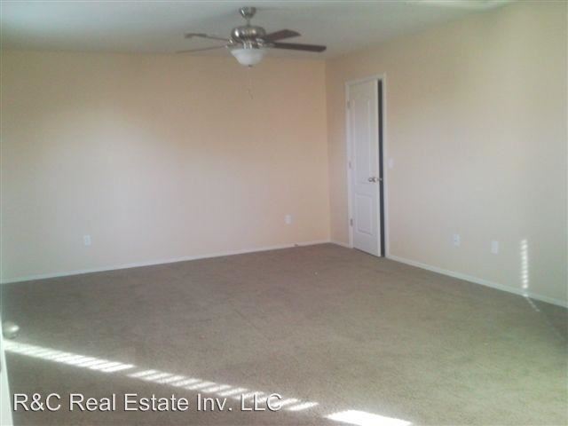 Building Photo - 21117 E Stonecrest Dr