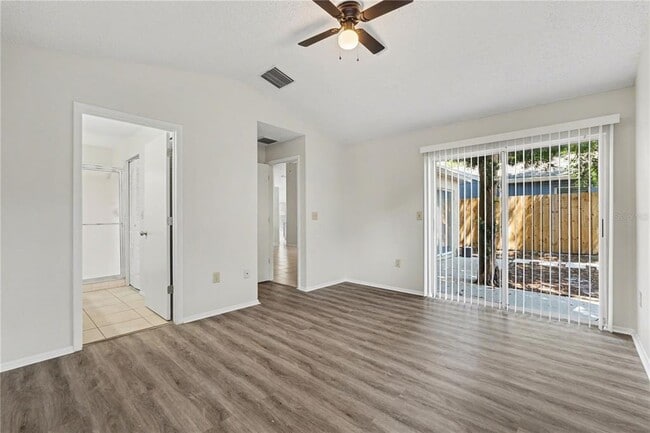 Building Photo - 13618 Laraway Dr