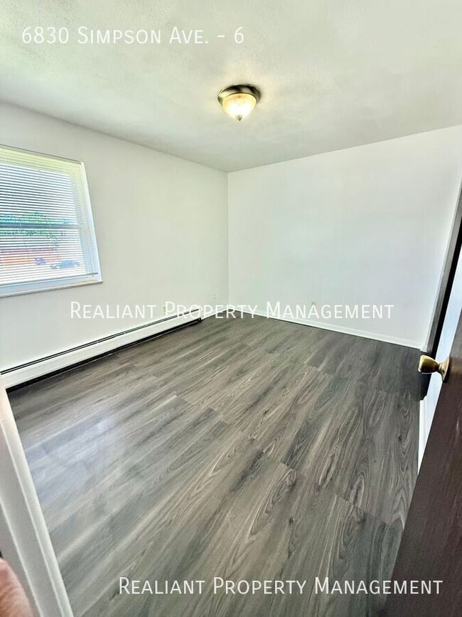 Building Photo - 6830 Simpson Ave