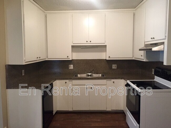 Building Photo - 3341 Hiawatha Trail