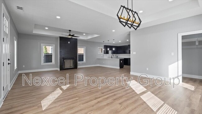 Building Photo - 1068 Bruce St