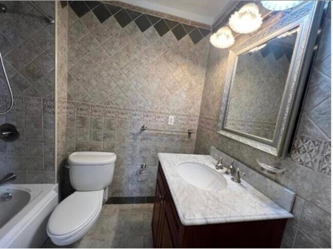 Building Photo - 7004 BLVD E