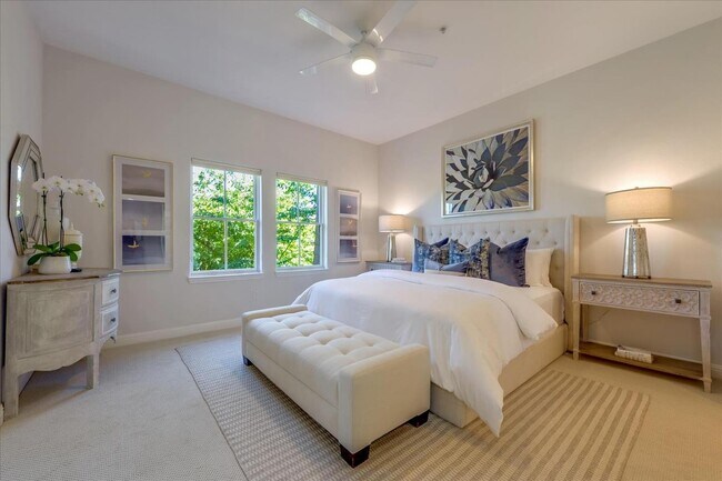 Building Photo - 435 Sheridan Ave