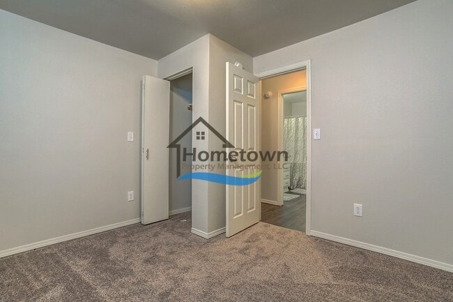 Building Photo - 3 Bed 1 Bath Coeur D'Alene Home with Single Car Garage!