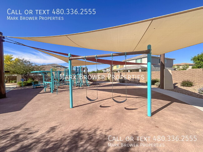 Building Photo - 2914 E Sands Dr