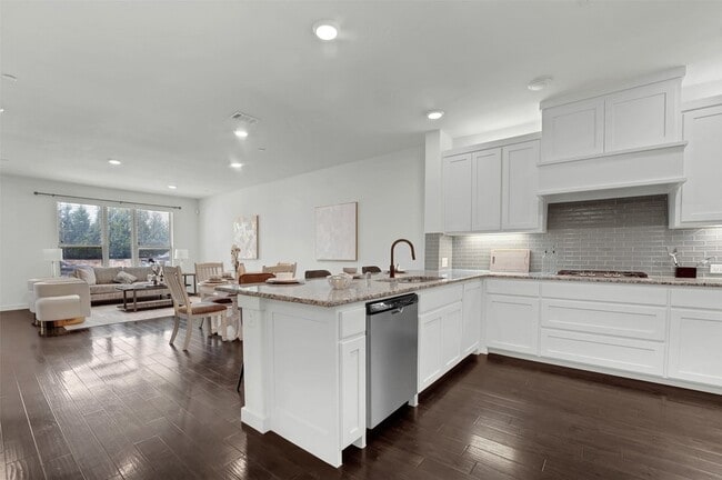Building Photo - 432 Texas Dr