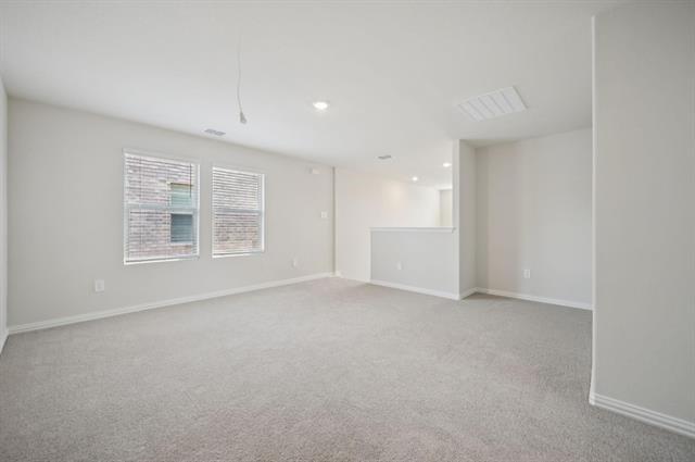 Building Photo - 706 Leavenworth Dr