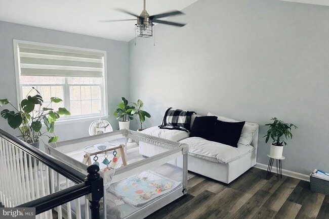 Building Photo - 44 Hidden Lake Dr