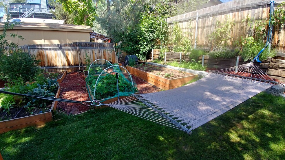 Garden - 1912 N 7th St