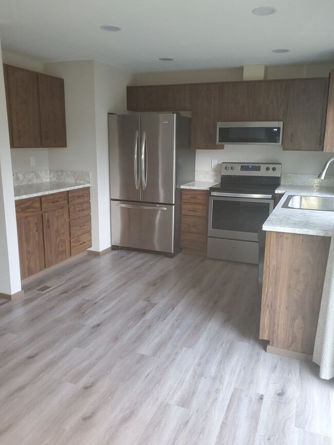 Building Photo - Charming Rambler in Renton Highlands