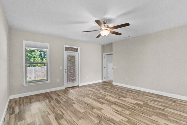 Building Photo - 949 Kenzie Ln