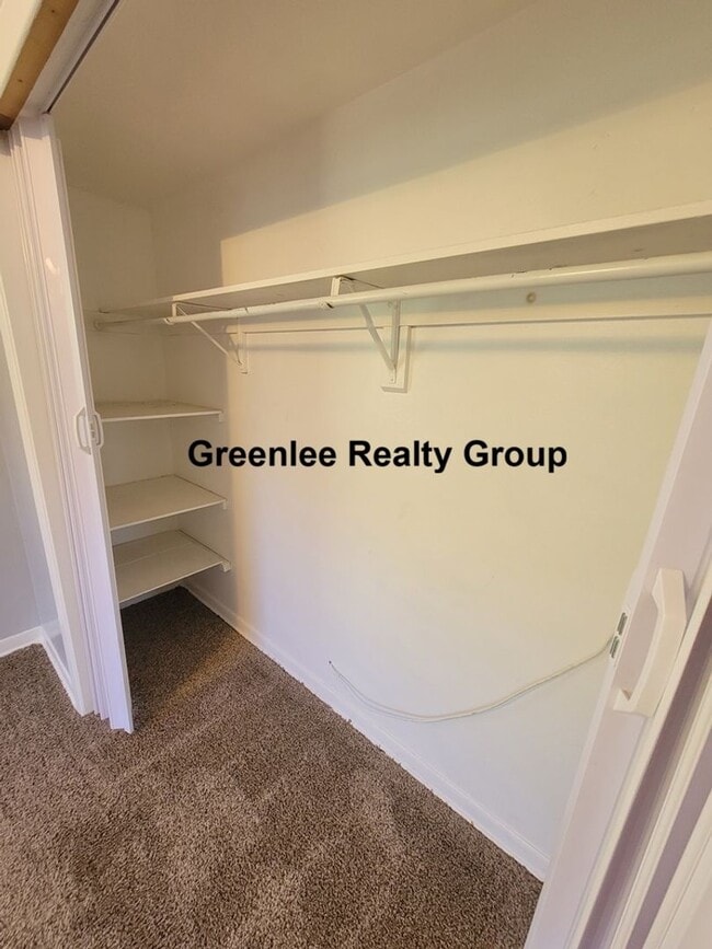 Building Photo - Spacious 2 Bed/ 1 Bath Triplex Apt. Trash and Lawn Included!