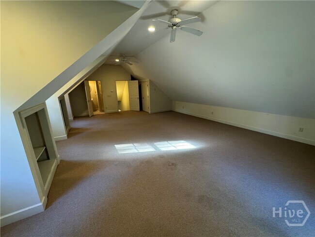 Building Photo - 2 Wakefield Pl