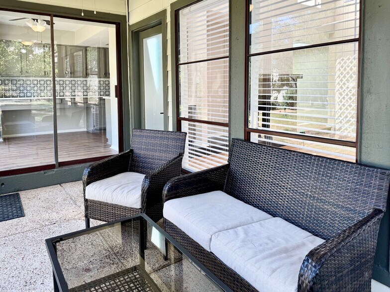 Building Photo - 30 Casa Verde