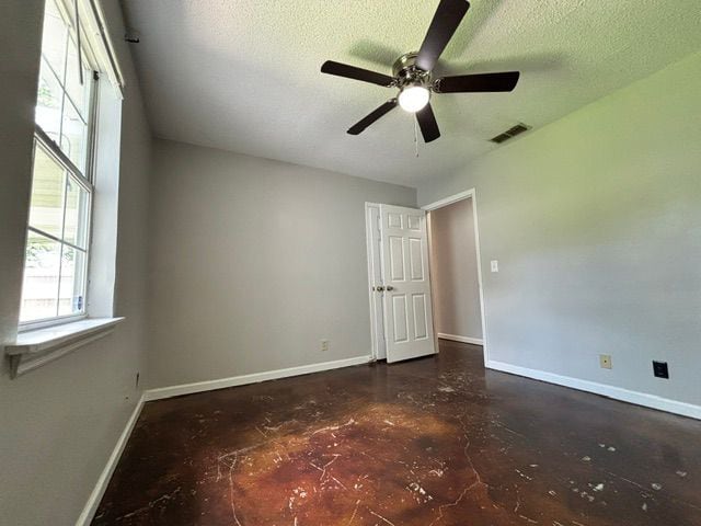 Building Photo - 420 Jonquil Ct