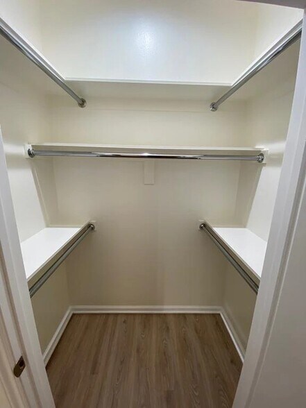 Building Photo - 1725 Butler Ave