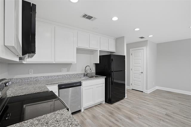 Building Photo - 1022 W Shepherd St