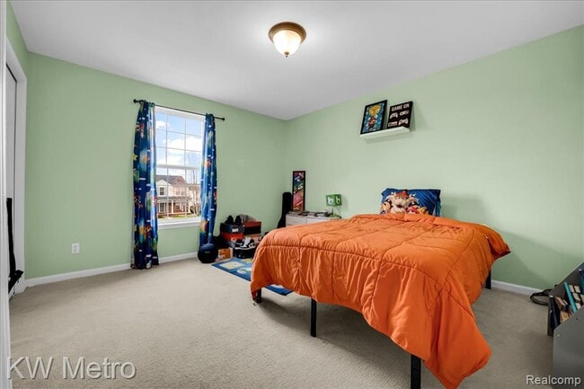 Building Photo - 7696 Henley Dr