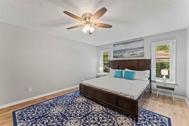 Building Photo - 10383 Chatwood Ct