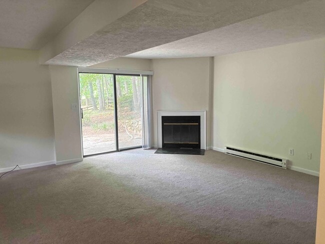 Building Photo - Beautiful Single Family Home Located Near ...