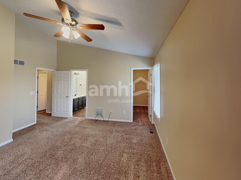 Building Photo - 279 Rockmill St