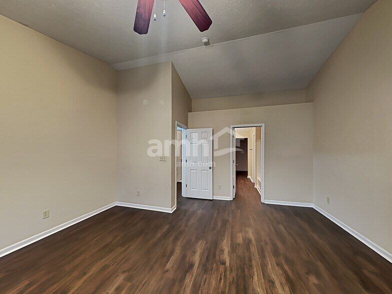 Building Photo - 11532 Pegasus Dr