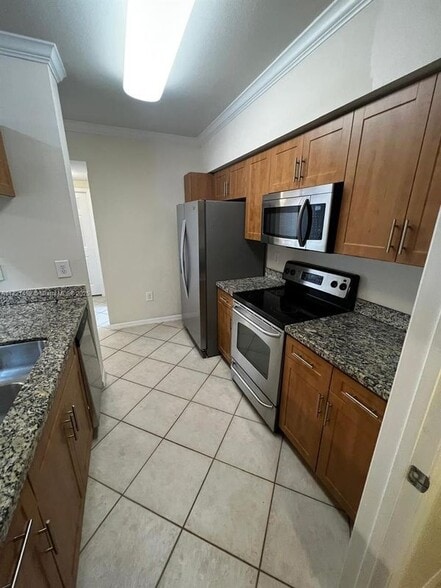 Building Photo - 6482 Emerald Dunes Dr