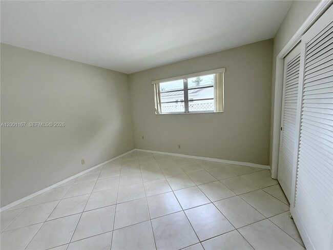 Building Photo - 5011 Madison St