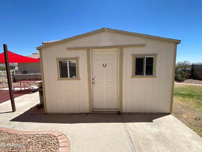 Building Photo - 4320 Loma Del Norte Dr