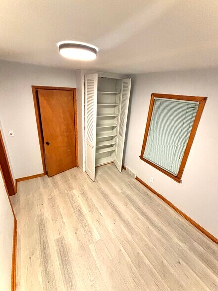 Building Photo - 408 N 68th St