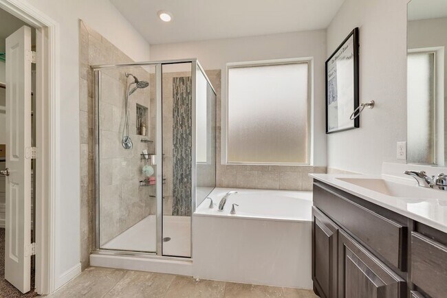 Building Photo - 444 Windsail Ln