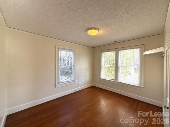 Building Photo - 1133 Princeton Ave