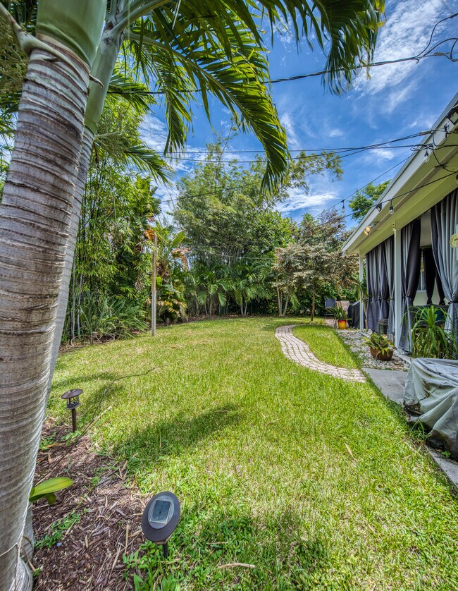 Building Photo - 1612 N Ocean Breeze