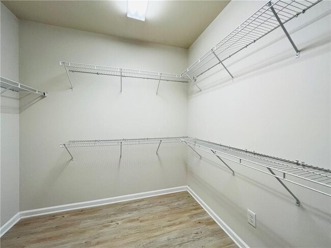 Building Photo - 2647 Portbury Place Northeast