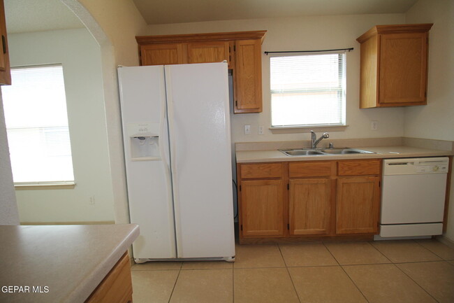 Building Photo - 14009 Robert Ituarte Dr