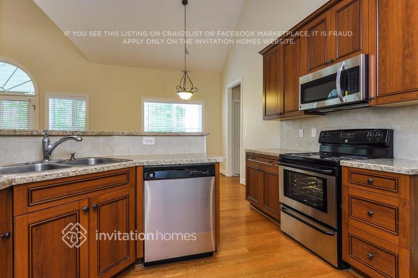 Building Photo - 359 Hocutt Farm Dr