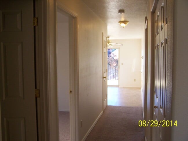 Building Photo - 740 Benjamin Ave