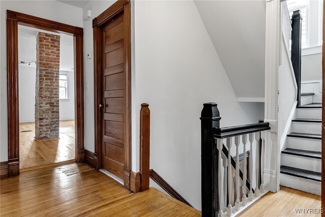 Building Photo - 575 Auburn Ave