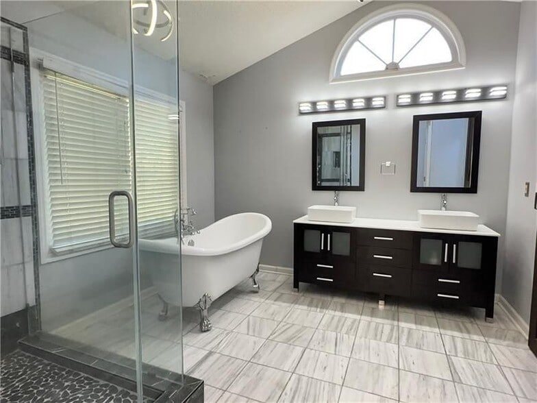 Building Photo - 1251 Green Oak Cir NW