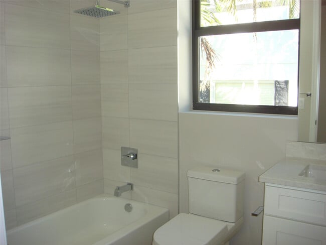 Building Photo - 3021 SW 1st Terrace