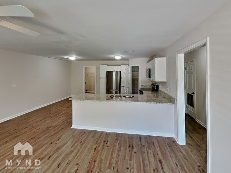 Building Photo - 3284 Anderson Mountain Rd