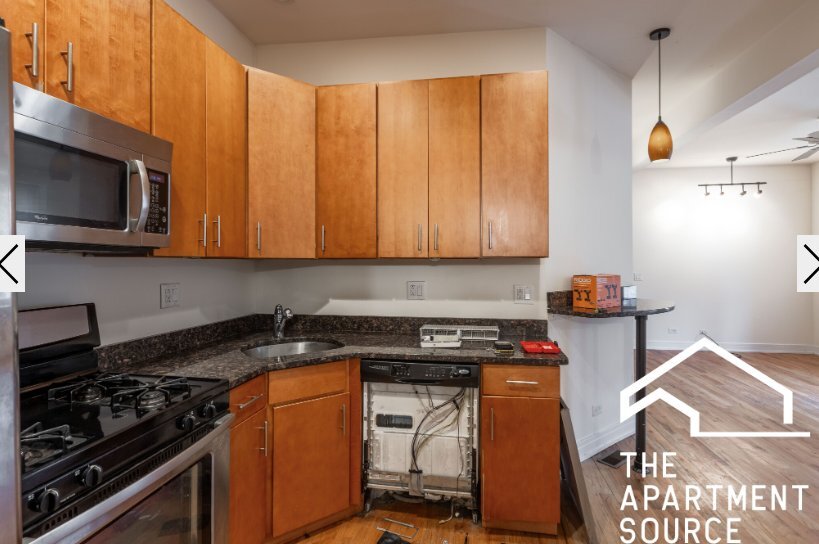 Building Photo - 2835 N Damen Ave