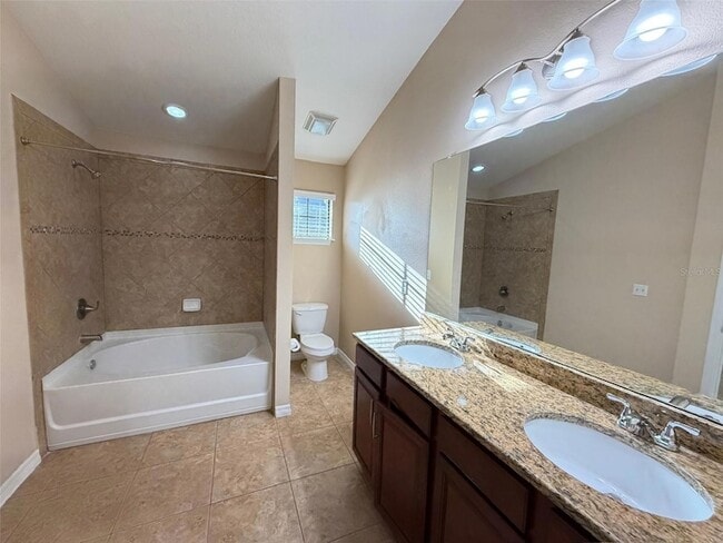 Building Photo - 5722 Kinglethill Dr